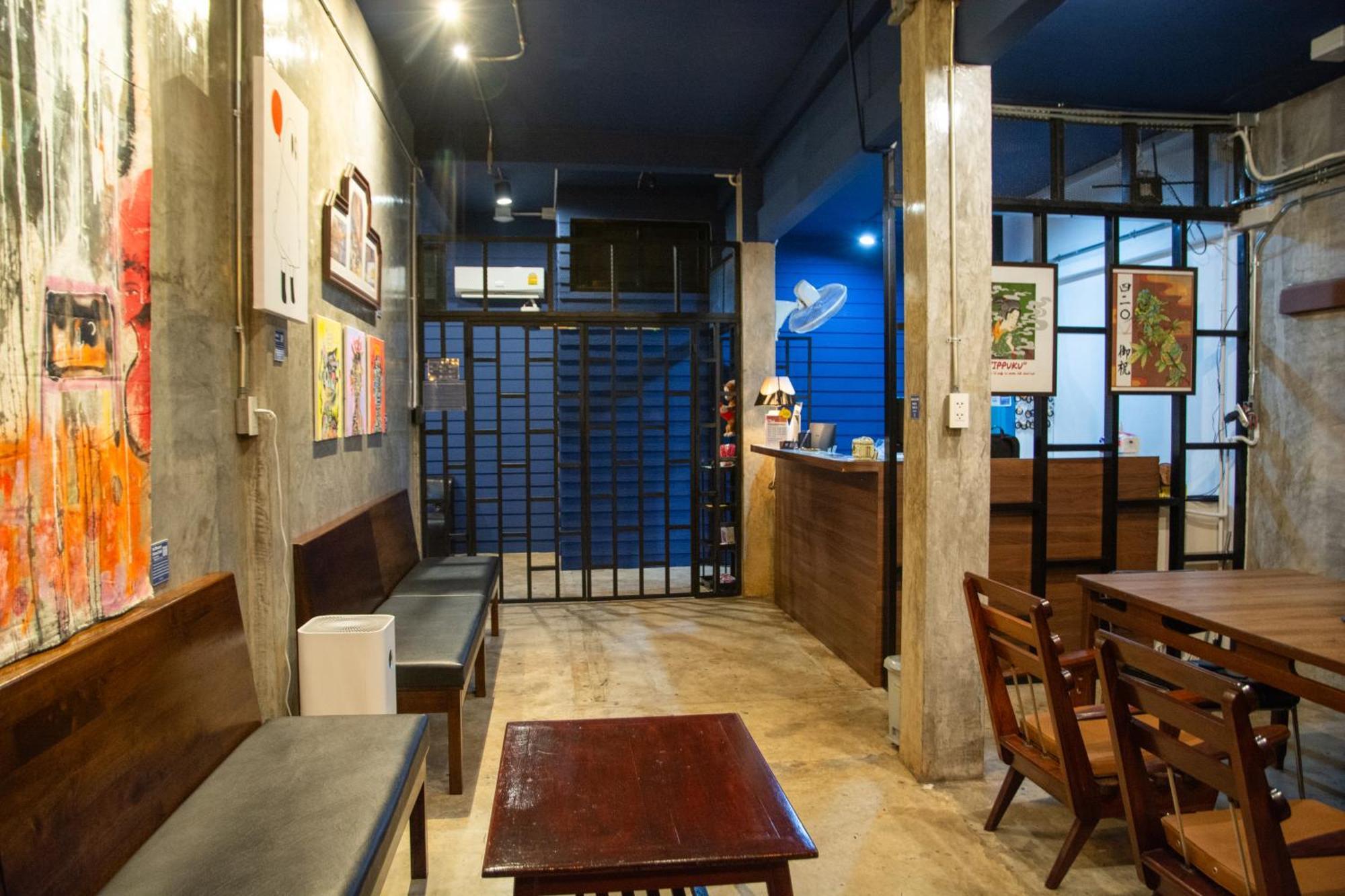 Area81 Hideout Hostel Μπανγκόκ Εξωτερικό φωτογραφία