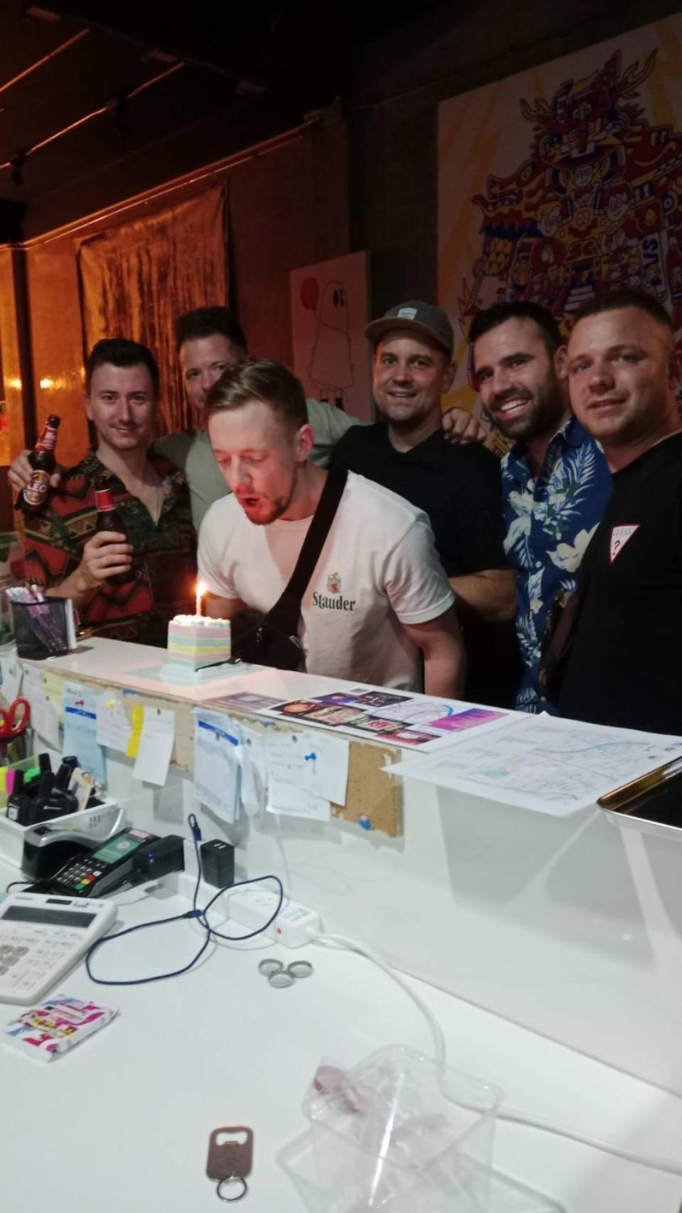 Area81 Hideout Hostel Μπανγκόκ Εξωτερικό φωτογραφία