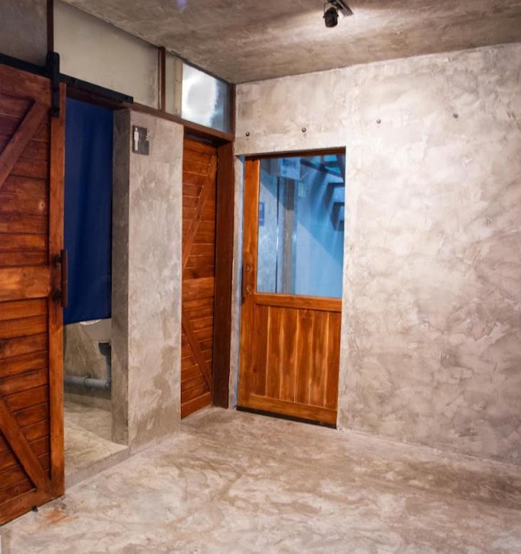 Area81 Hideout Hostel Μπανγκόκ Εξωτερικό φωτογραφία